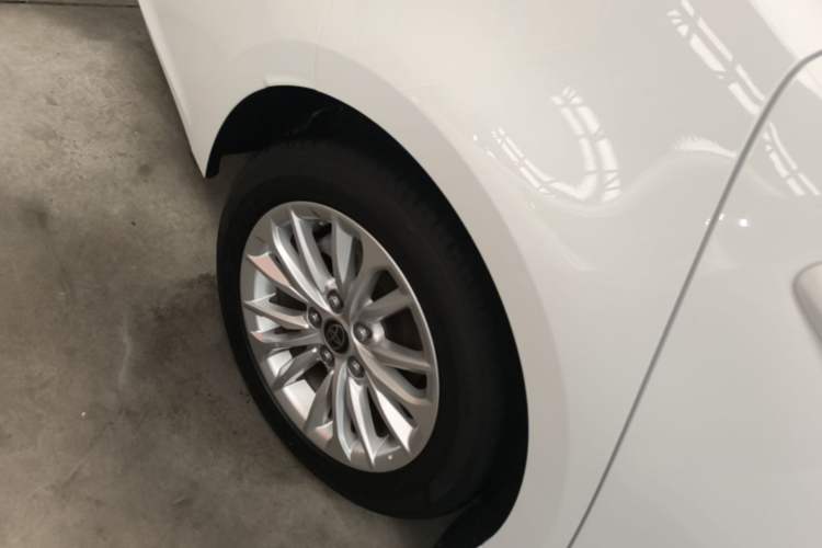 Used Toyota Allion 2021 2.0L Ambition Edition Right Rear Wheel Hub