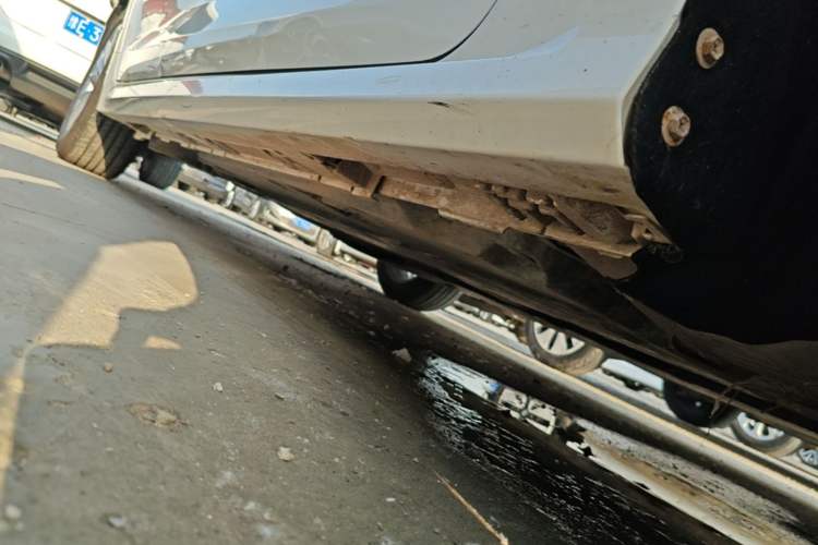 Used Toyota Allion 2021 2.0L Luxury Edition Right Side Sill