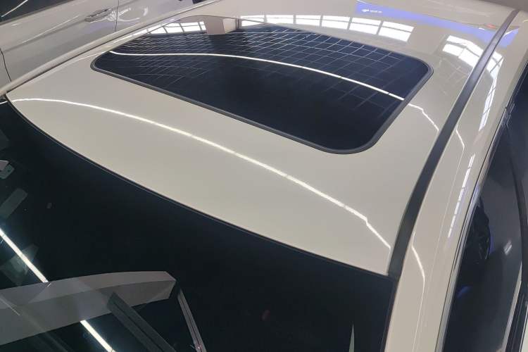 Used Toyota Allion 2021 2.0L Deluxe Edition Roof
