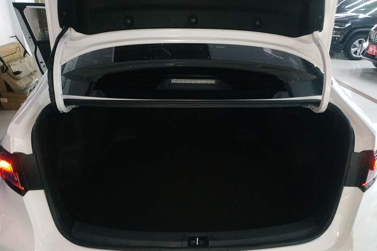 Used Toyota Allion 2021 2.0L Ambition Edition Trunk