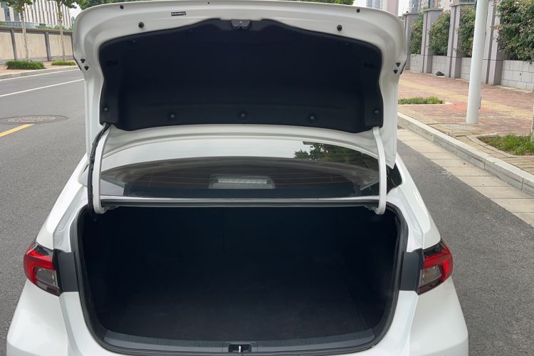 Used Toyota Allion 2021 2.0L Luxury Edition Trunk