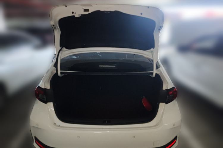 Used Toyota Allion 2021 2.0L Luxury Edition Trunk