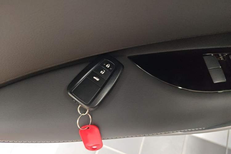 Used Toyota Allion 2021 2.0L Deluxe Edition Vehicle Key