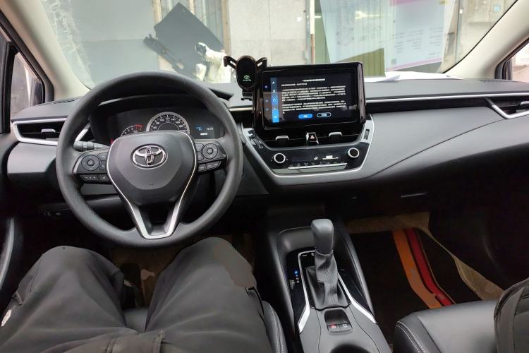 Used Toyota Allion 2022 2.0L Elite Edition Center Console