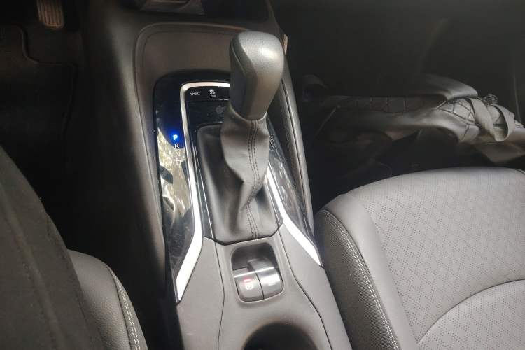 Used Toyota Allion 2022 2.0L Zunyue Edition Gear Lever