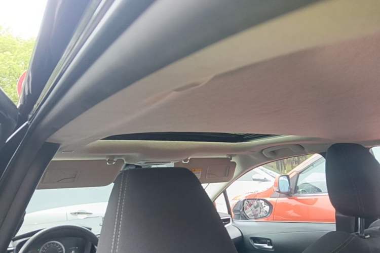 Used Toyota Allion 2022 2.0L Elite Edition Headliner