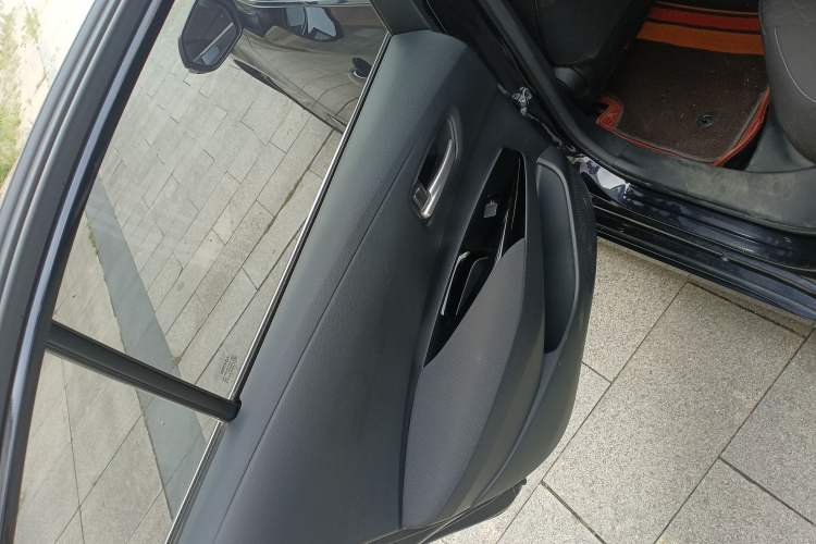 Used Toyota Allion 2022 2.0L Elite Edition Interior 8