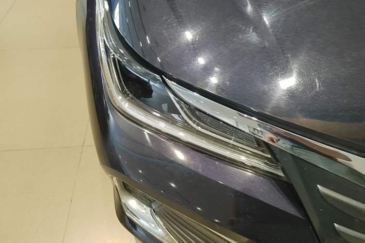Used Toyota Allion 2022 2.0L Elite Edition Right Front Headlight