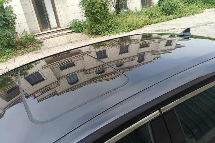 Used Toyota Allion 2022 2.0L Elite Edition Roof