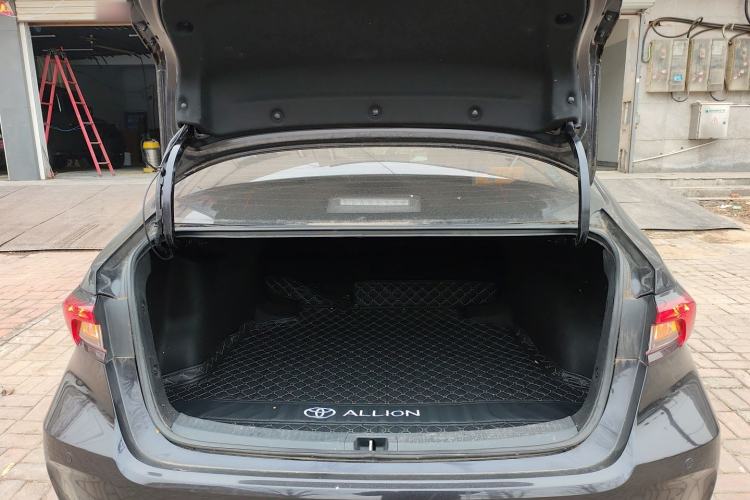 Used Toyota Allion 2022 2.0L Elite Edition Trunk