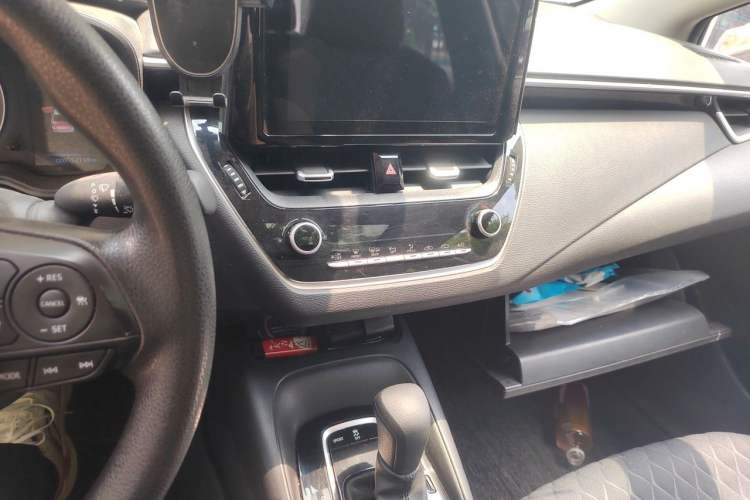Used Toyota Allion 2022 2.0L Elite Edition Audio And AC Panel