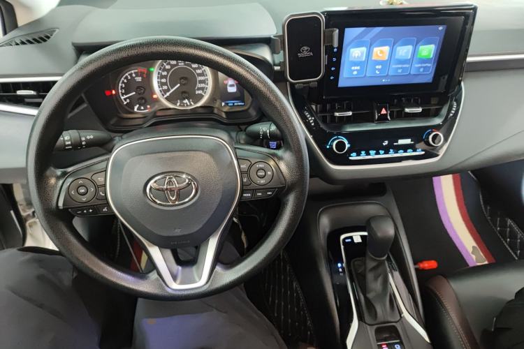 Used Toyota Allion 2022 2.0L Pioneer Edition Center Console