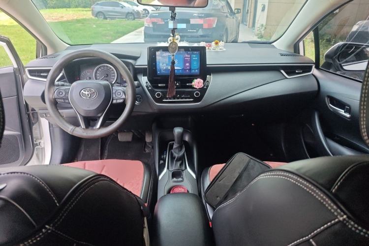 Used Toyota Allion 2022 2.0L Elite Edition Center Console