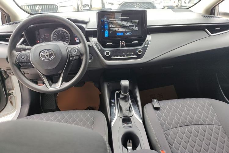 Used Toyota Allion 2022 2.0L Elite Edition Center Console