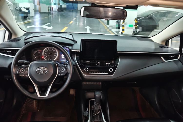 Used Toyota Allion 2022 2.0L Elite Edition Center Console
