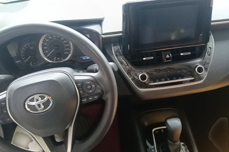 Used Toyota Allion 2022 2.0L Pioneer Edition Center Console
