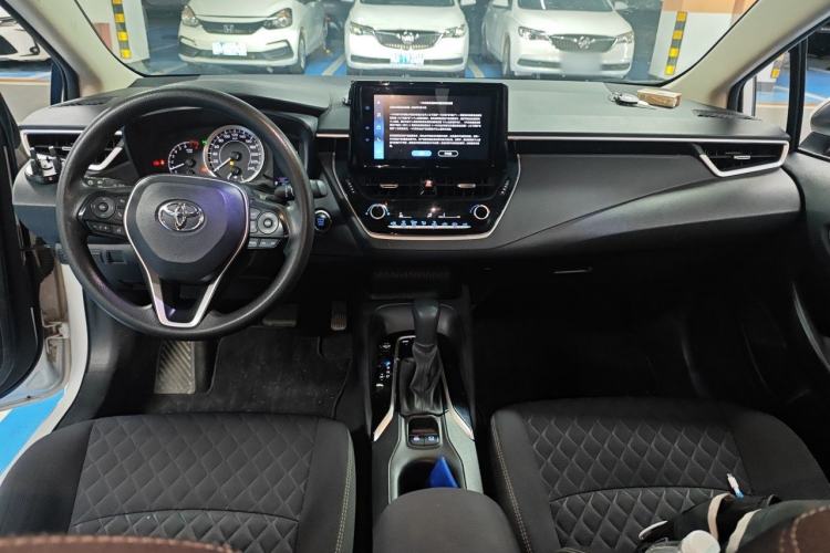 Used Toyota Allion 2022 2.0L Elite Edition Center Console
