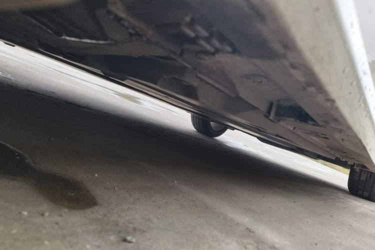 Used Toyota Allion 2022 2.0L Elite Edition Chassis Front Left