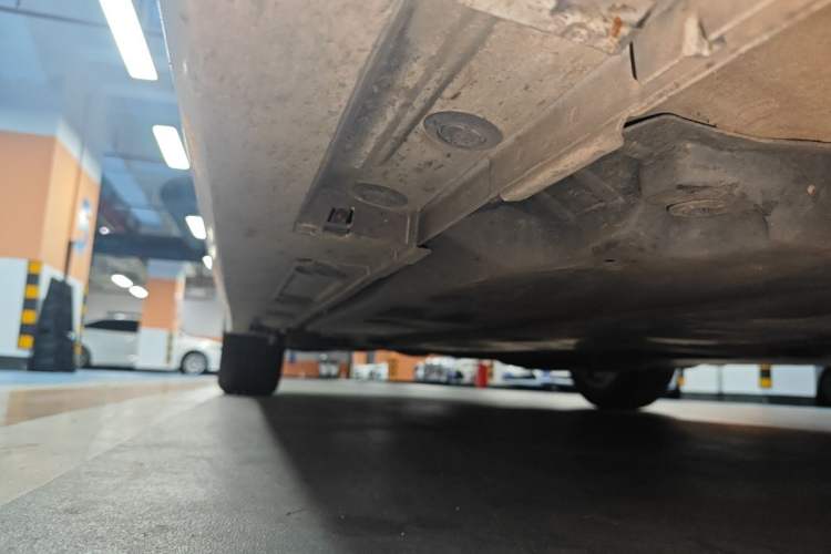 Used Toyota Allion 2022 2.0L Elite Edition Chassis Front Right