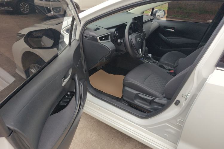 Used Toyota Allion 2022 2.0L Elite Edition Driver Seat