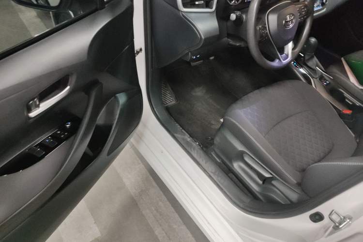 Used Toyota Allion 2022 2.0L Elite Edition Driver Seat