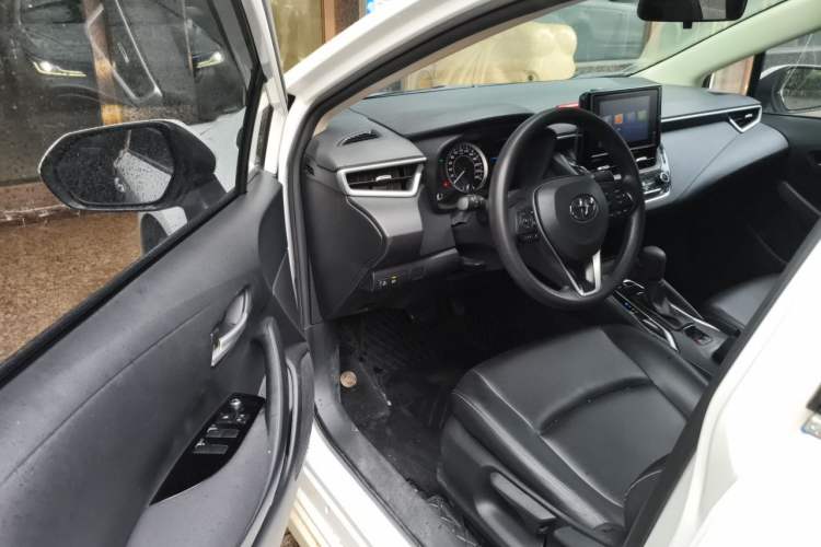 Used Toyota Allion 2022 2.0L Pioneer Edition Driver Seat