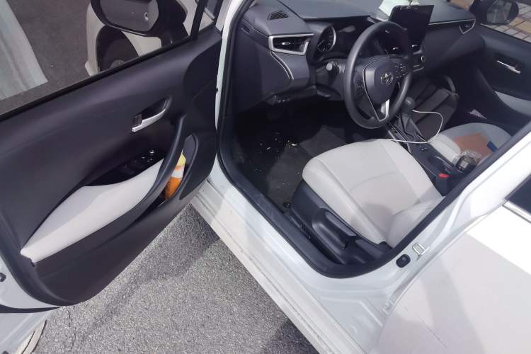 Used Toyota Allion 2022 2.0L Elite Edition Driver Seat