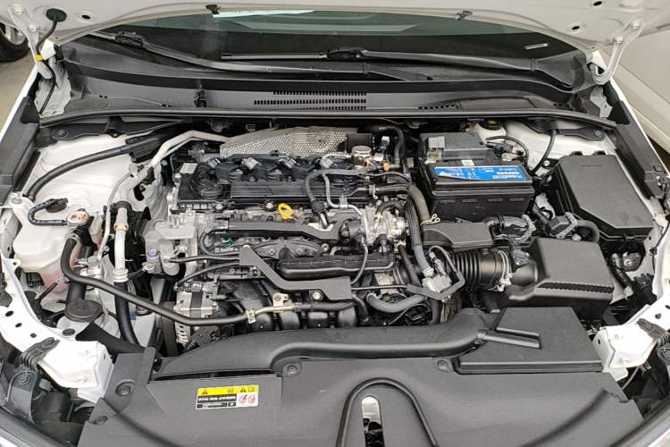 Used Toyota Allion 2022 2.0L Elite Edition Engine Bay