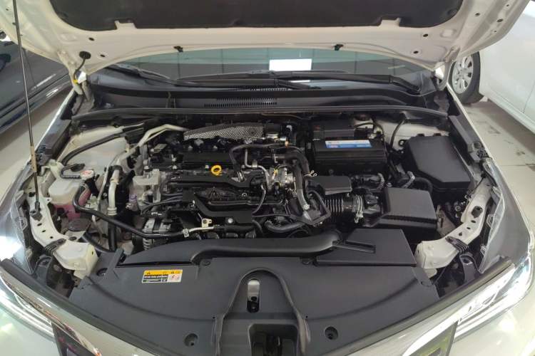 Used Toyota Allion 2022 2.0L Elite Edition Engine Bay