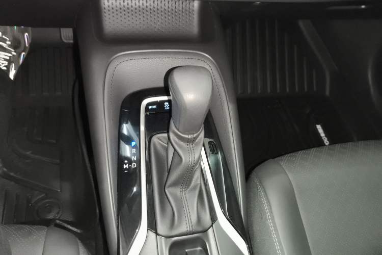 Used Toyota Allion 2022 2.0L Zunyue Edition Gear Lever