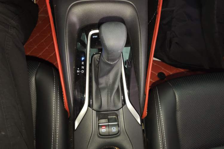 Used Toyota Allion 2022 2.0L Pioneer Edition Gear Lever