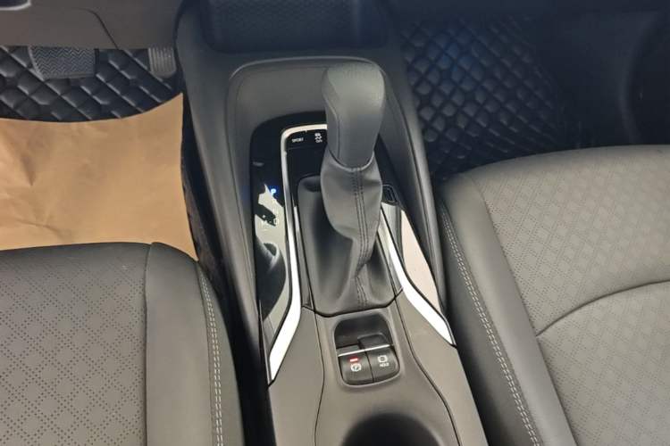 Used Toyota Allion 2022 2.0L Zunyue Edition Gear Lever