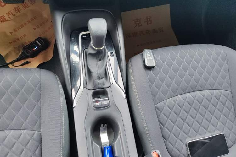 Used Toyota Allion 2022 2.0L Elite Edition Gear Lever