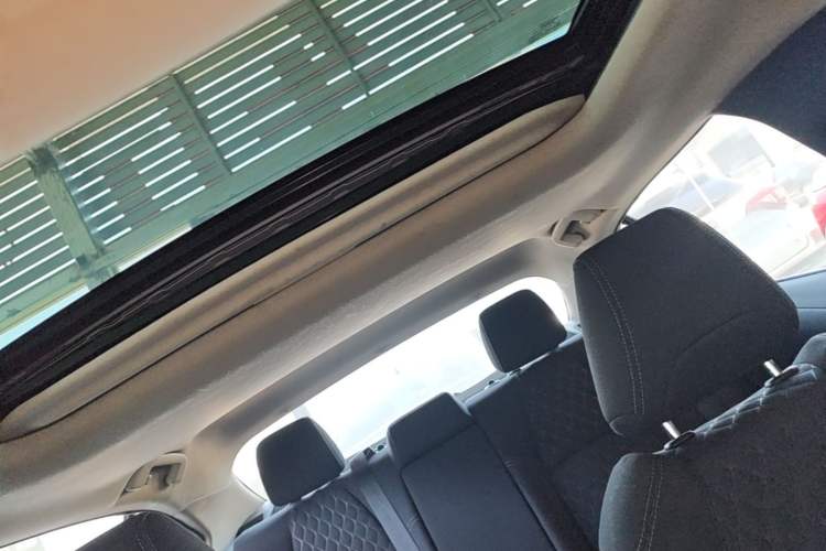Used Toyota Allion 2022 2.0L Elite Edition Headliner