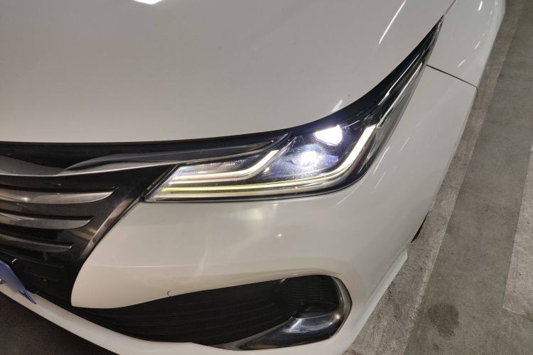 Used Toyota Allion 2022 2.0L Elite Edition Left Front Headlight