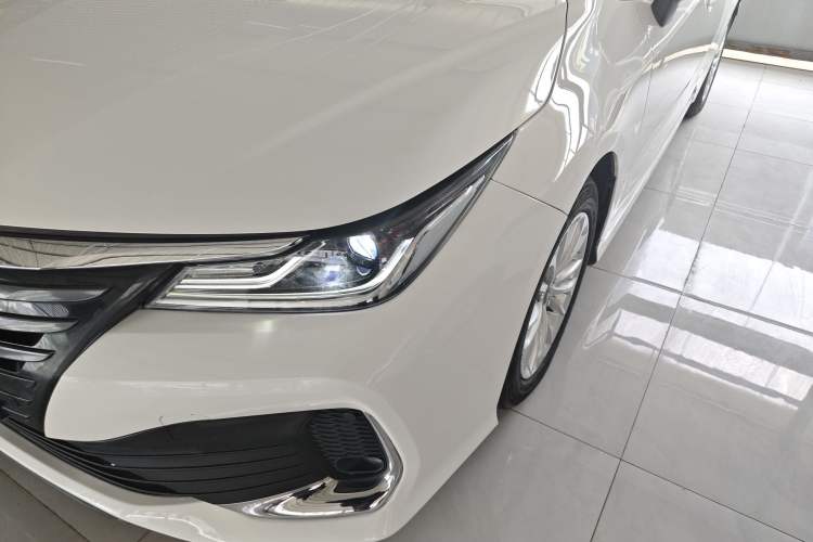 Used Toyota Allion 2022 2.0L Elite Edition Left Front Headlight