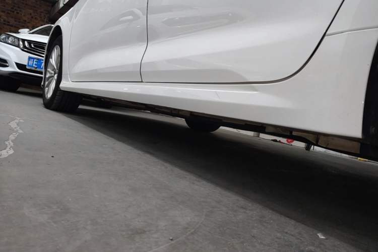 Used Toyota Allion 2022 2.0L Elite Edition Left Side Sill