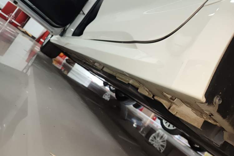 Used Toyota Allion 2022 2.0L Pioneer Edition Left Side Sill
