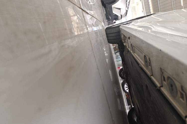 Used Toyota Allion 2022 2.0L Elite Edition Left Side Sill