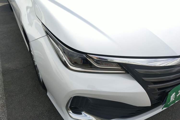 Used Toyota Allion 2022 2.0L Zunyue Edition Right Front Headlight