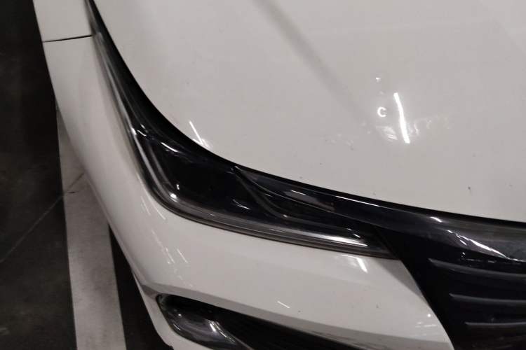 Used Toyota Allion 2022 2.0L Elite Edition Right Front Headlight