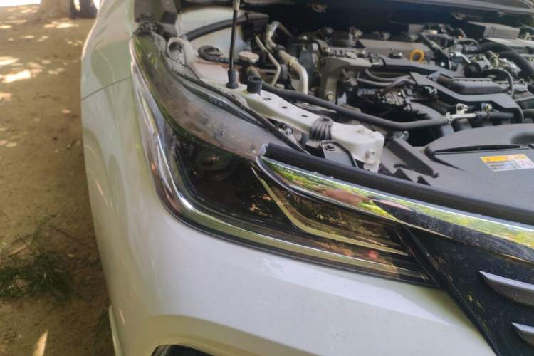 Used Toyota Allion 2022 2.0L Pioneer Edition Right Front Headlight