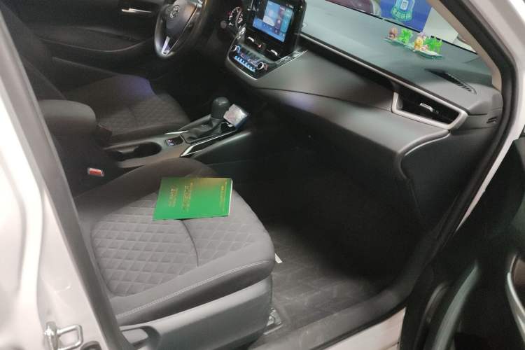 Used Toyota Allion 2022 2.0L Elite Edition Right Front Seat