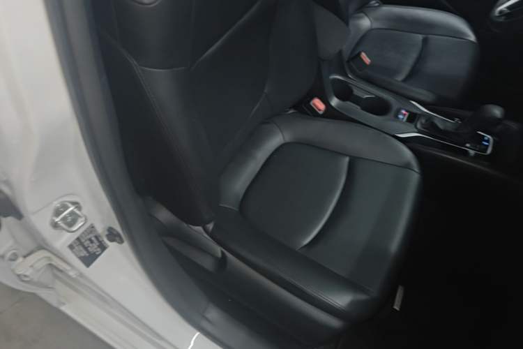 Used Toyota Allion 2022 2.0L Elite Edition Right Front Seat