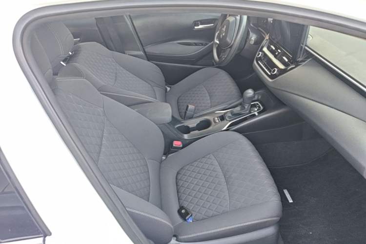 Used Toyota Allion 2022 2.0L Elite Edition Right Front Seat
