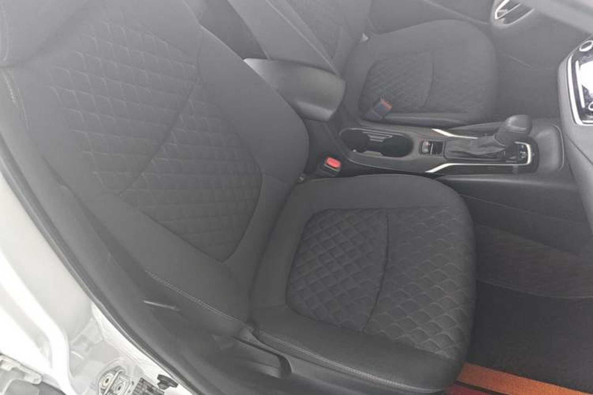 Used Toyota Allion 2022 2.0L Elite Edition Right Front Seat