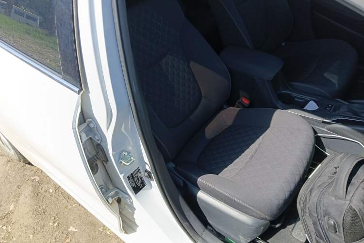 Used Toyota Allion 2022 2.0L Elite Edition Right Front Seat