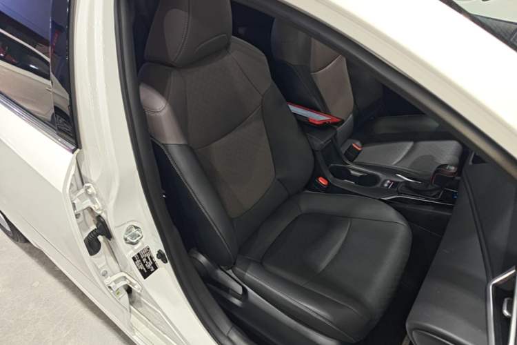Used Toyota Allion 2022 2.0L Zunyue Edition Right Front Seat