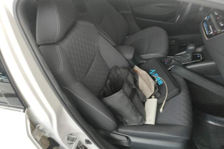 Used Toyota Allion 2022 2.0L Elite Edition Right Front Seat