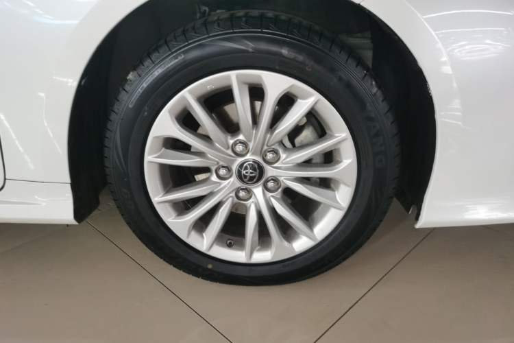 Used Toyota Allion 2022 2.0L Zunyue Edition Right Front Wheel Hub